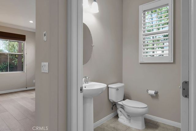 89 Devonshire, Irvine, CA 92620