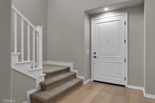 89 Devonshire, Irvine, CA 92620