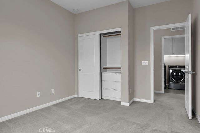 89 Devonshire, Irvine, CA 92620