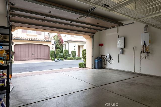 89 Devonshire, Irvine, CA 92620