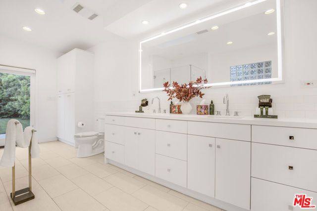 1833 Franklin Canyon Drive, Beverly Hills, CA 90210