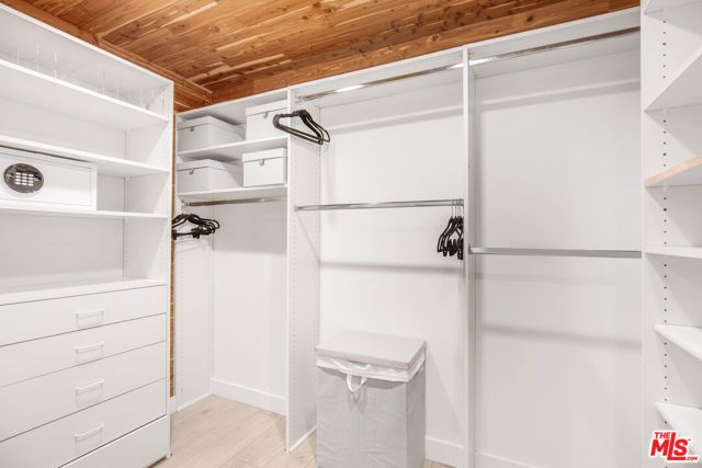 1833 Franklin Canyon Drive, Beverly Hills, CA 90210