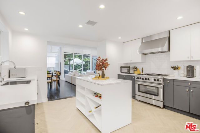 1833 Franklin Canyon Drive, Beverly Hills, CA 90210