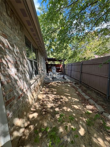 1800 Jordan Court, Irving, TX 75061