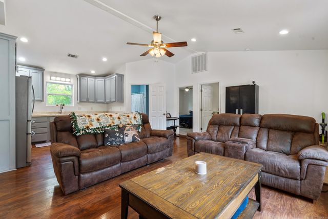 2112 Lakeshore Drive, Hot Springs, AR 71913