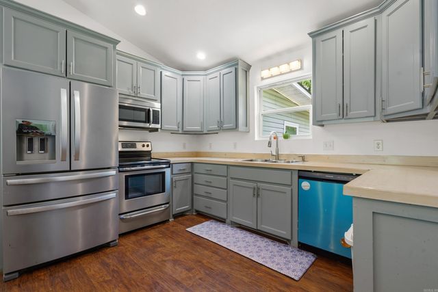 2112 Lakeshore Drive, Hot Springs, AR 71913