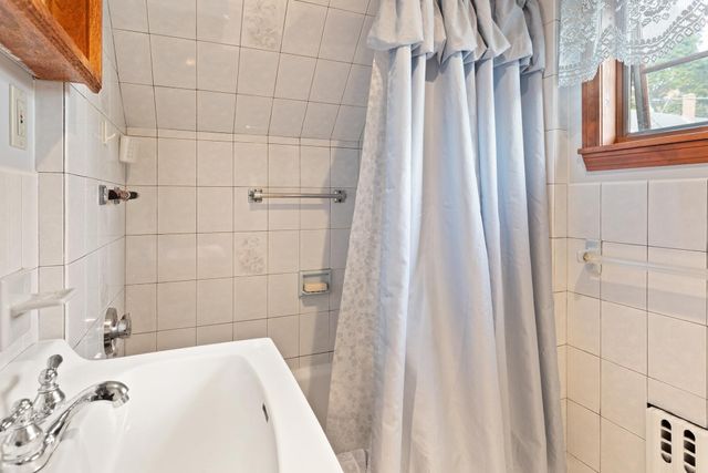 10 Cedar Cliff Terrace, Medford, MA 02155