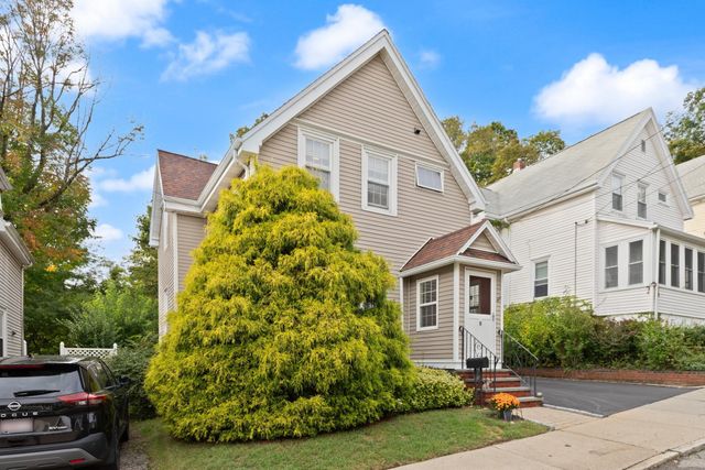 10 Cedar Cliff Terrace, Medford, MA 02155