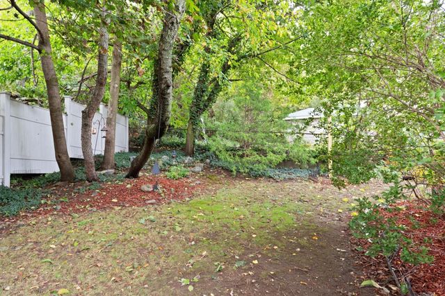 10 Cedar Cliff Terrace, Medford, MA 02155