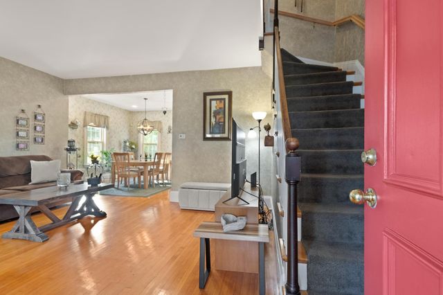 10 Cedar Cliff Terrace, Medford, MA 02155