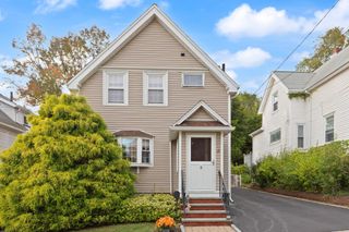10 Cedar Cliff Terrace, Medford, MA 02155