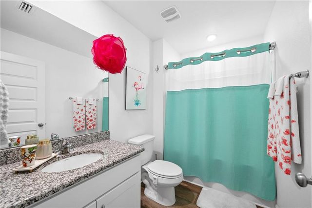 10680 Northern Dancer Court, Daphne, AL 36526