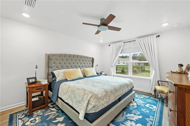 10680 Northern Dancer Court, Daphne, AL 36526