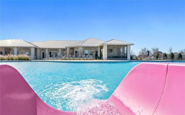 10680 Northern Dancer Court, Daphne, AL 36526