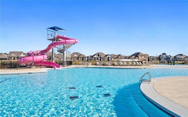 10680 Northern Dancer Court, Daphne, AL 36526