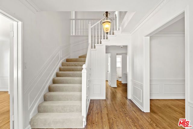 1204 Beverwil Drive, Los Angeles, CA 90035