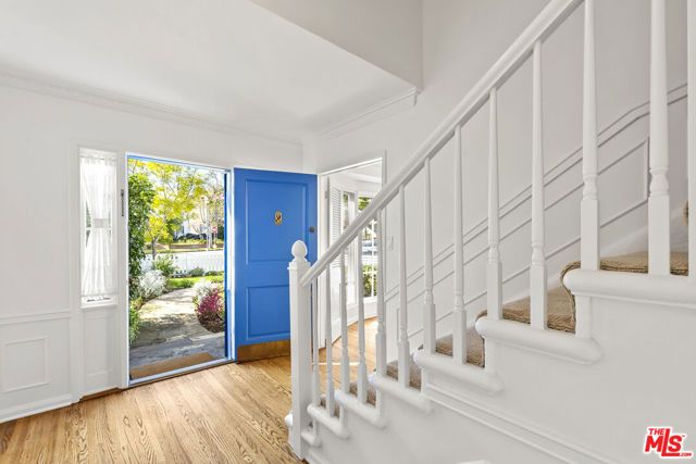 1204 Beverwil Drive, Los Angeles, CA 90035