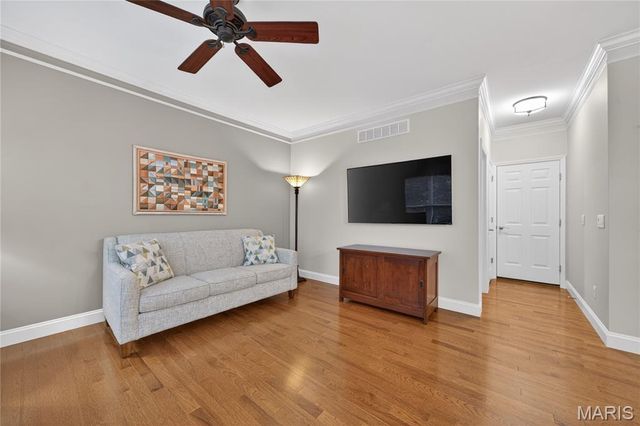 1050 Brook Mont Drive, O'fallon, MO 63366