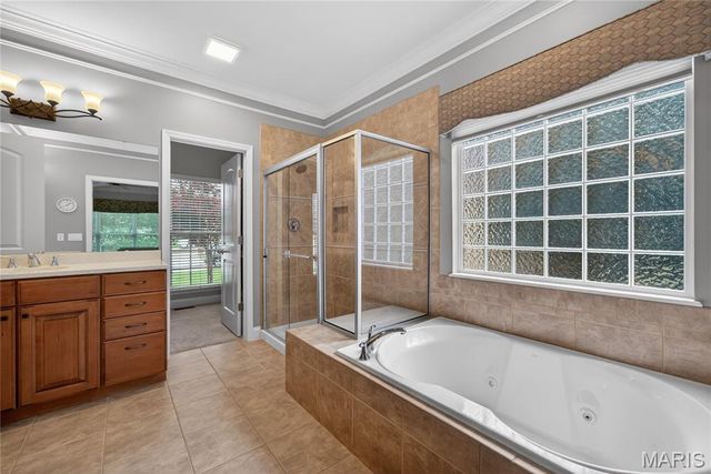 1050 Brook Mont Drive, O'fallon, MO 63366