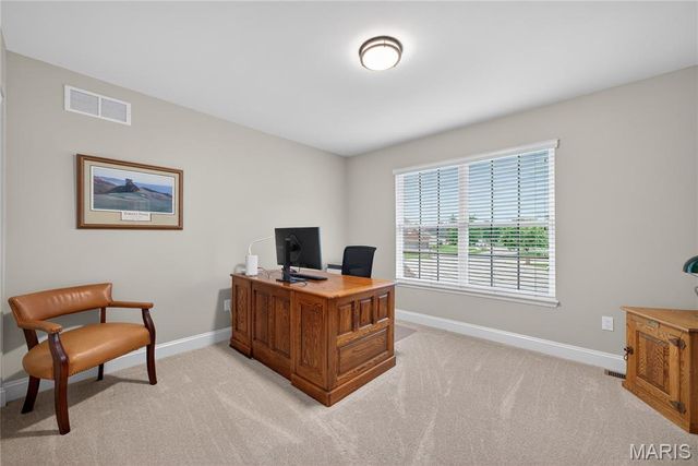 1050 Brook Mont Drive, O'fallon, MO 63366