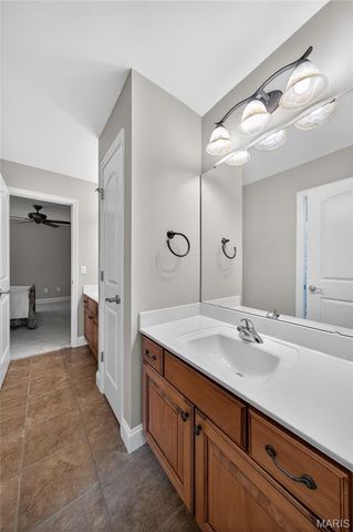 1050 Brook Mont Drive, O'fallon, MO 63366