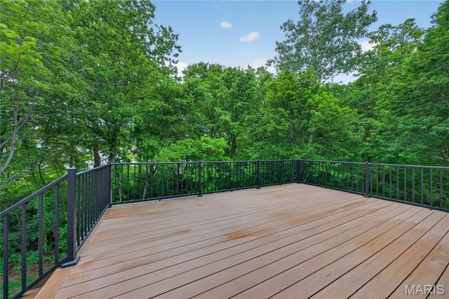 1050 Brook Mont Drive, O'fallon, MO 63366