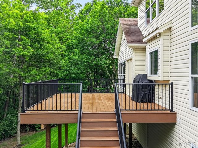 1050 Brook Mont Drive, O'fallon, MO 63366