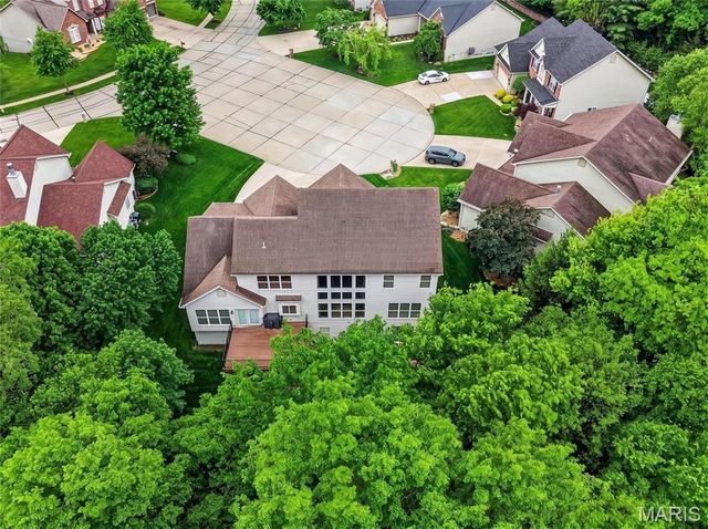 1050 Brook Mont Drive, O'fallon, MO 63366