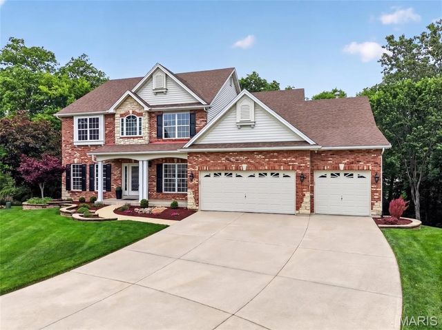 1050 Brook Mont Drive, O'fallon, MO 63366