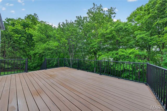 1050 Brook Mont Drive, O'fallon, MO 63366