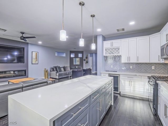 493 Pine Trace Court, Henderson, NV 89012