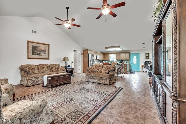 1204 Hollywood Place, Lavaca, AR 72941