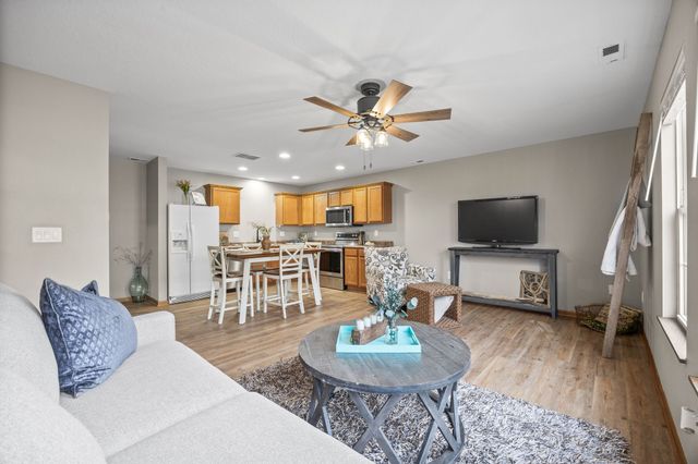 3163 SW Arlan Lane, Ankeny, IA 50023