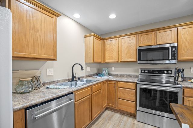 3163 SW Arlan Lane, Ankeny, IA 50023