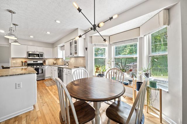 891 Dunvegan Circle, Pickerington, OH 43147
