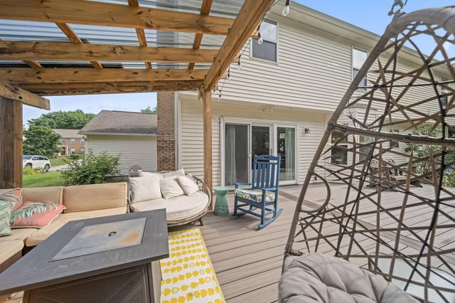 891 Dunvegan Circle, Pickerington, OH 43147