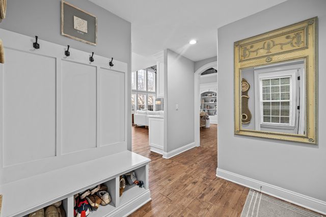 945 Plantation Blvd, Gallatin, TN 37066