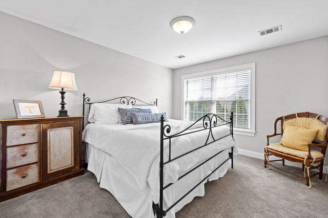 945 Plantation Blvd, Gallatin, TN 37066