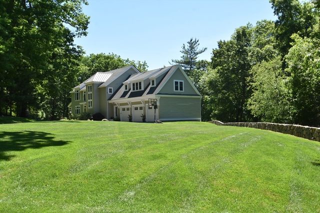23 Kato Dr, Sudbury, MA 01776
