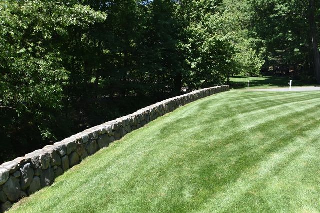 23 Kato Dr, Sudbury, MA 01776