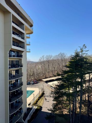 6666 Brookmont Ter Apt 208, Nashville, TN 37205