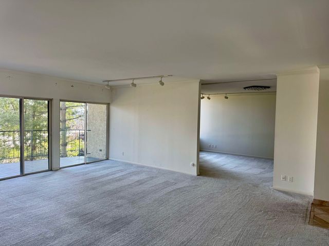 6666 Brookmont Ter Apt 208, Nashville, TN 37205