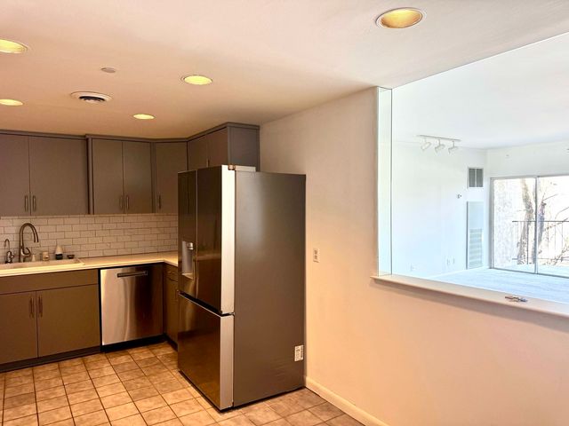 6666 Brookmont Ter Apt 208, Nashville, TN 37205