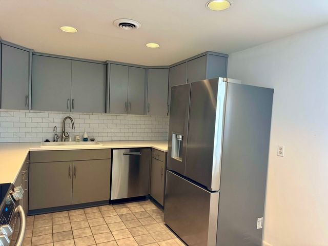 6666 Brookmont Ter Apt 208, Nashville, TN 37205