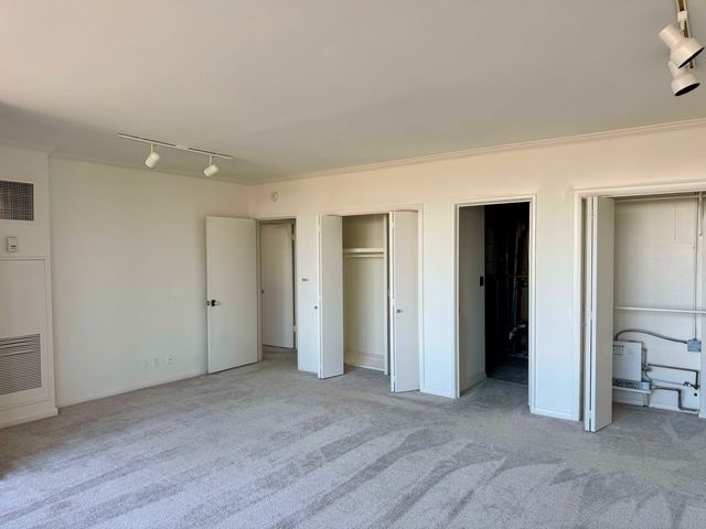 6666 Brookmont Ter Apt 208, Nashville, TN 37205