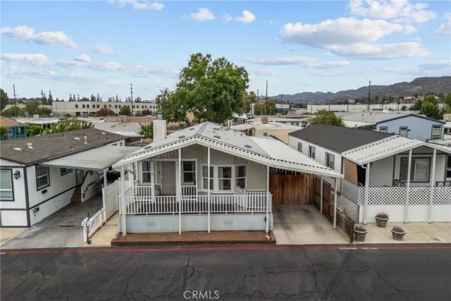 21500 Lassen 180, Chatsworth, CA 91311