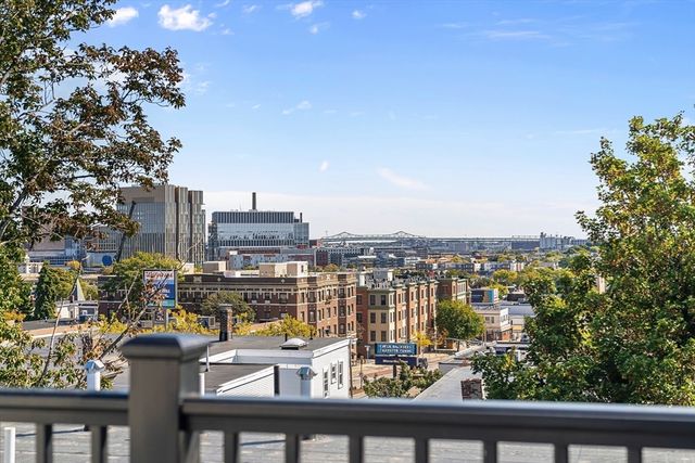115 Thurston St I, Somerville, MA 02145
