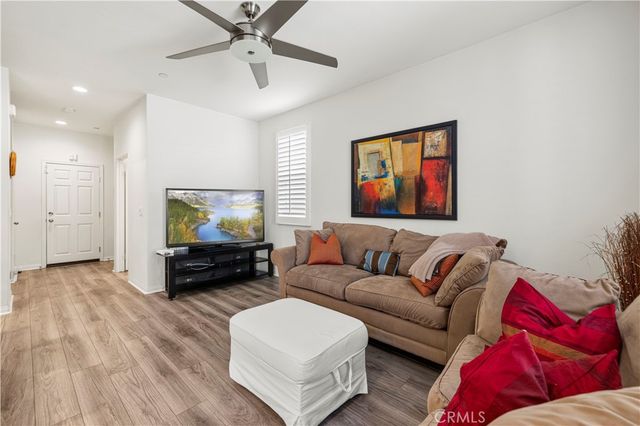 14609 W Del Playa, Panorama City, CA 91402