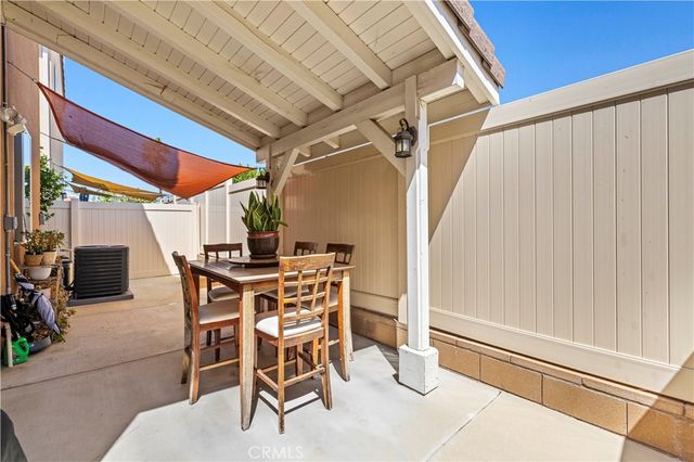 14609 W Del Playa, Panorama City, CA 91402