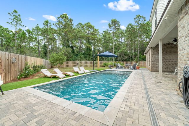 5740 Magnolia Trace, Gulf Breeze, FL 32563